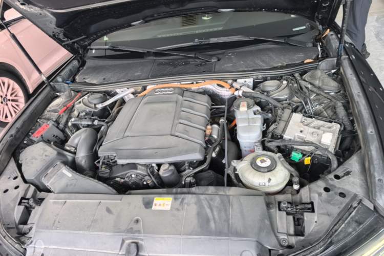 Used Audi A6L New Energy 2020 55 TFSI e quattro Engine Bay