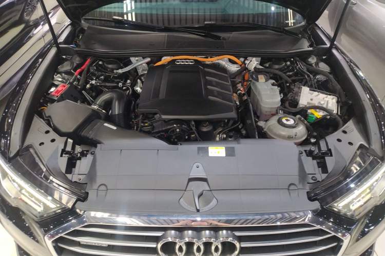 Used Audi A6L New Energy 2020 55 TFSI e quattro Engine Bay