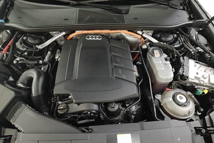 Used Audi A6L New Energy 2020 55 TFSI e quattro Engine Bay