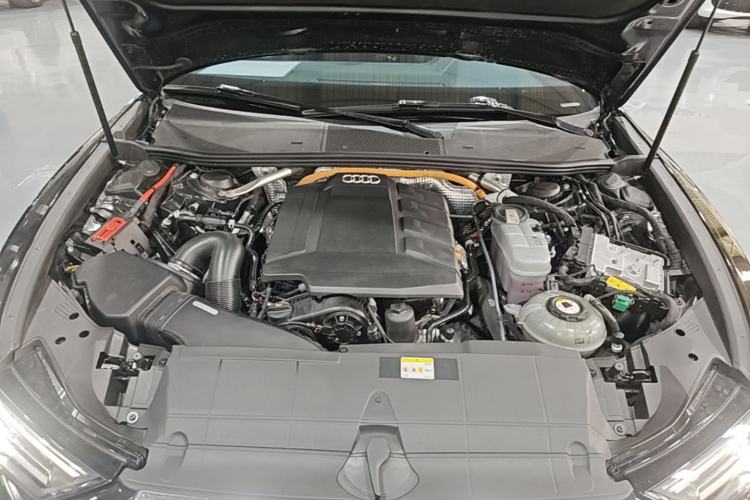 Used Audi A6L New Energy 2020 55 TFSI e quattro Engine Bay