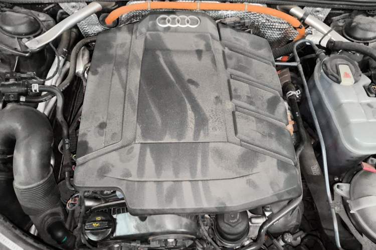 Used Audi A6L New Energy 2020 55 TFSI e quattro Engine Bay