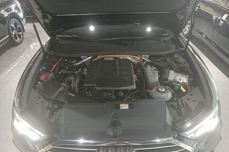 Used Audi A6L New Energy 2020 55 TFSI e quattro Engine Bay