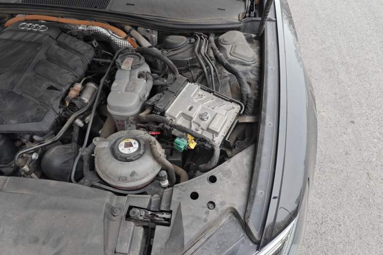 Used Audi A6L New Energy 2020 55 TFSI e quattro Engine Bay Left