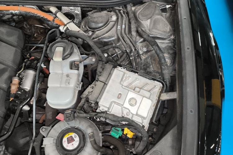 Used Audi A6L New Energy 2020 55 TFSI e quattro Engine Bay Left