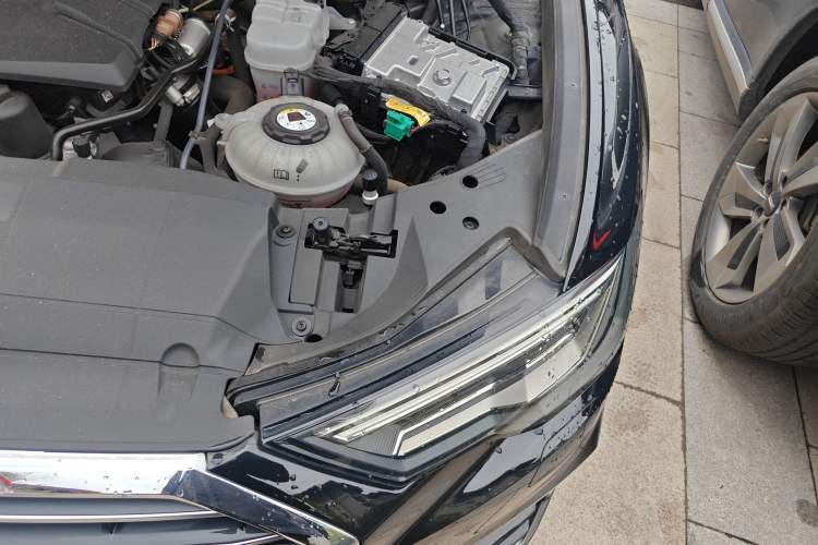 Used Audi A6L New Energy 2020 55 TFSI e quattro Engine Bay Left