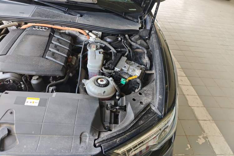 Used Audi A6L New Energy 2020 55 TFSI e quattro Engine Bay Left