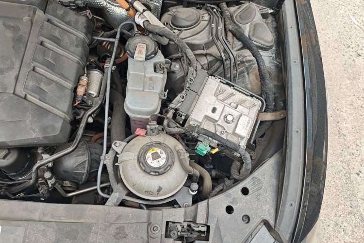 Used Audi A6L New Energy 2020 55 TFSI e quattro Engine Bay Left