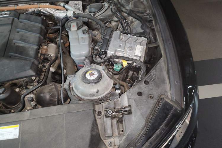 Used Audi A6L New Energy 2020 55 TFSI e quattro Engine Bay Left
