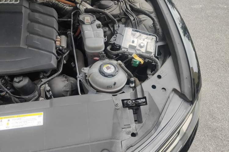 Used Audi A6L New Energy 2020 55 TFSI e quattro Engine Bay Left