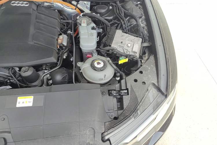 Used Audi A6L New Energy 2020 55 TFSI e quattro Engine Bay Left