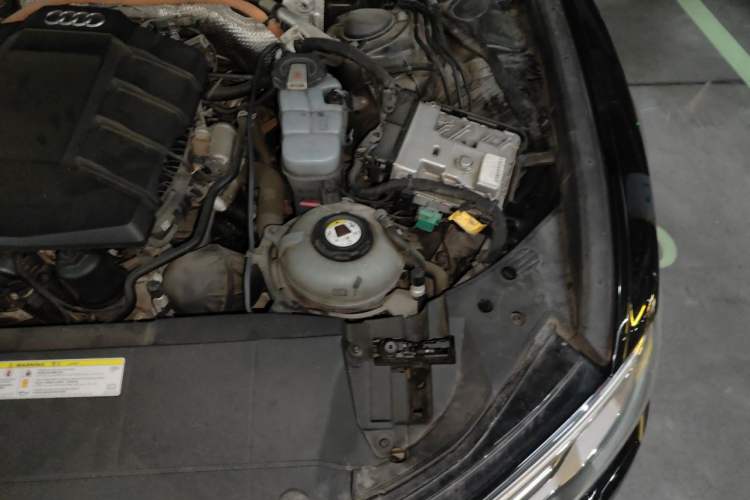 Used Audi A6L New Energy 2020 55 TFSI e quattro Engine Bay Left