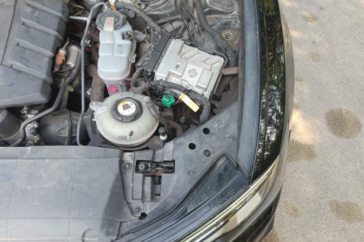 Used Audi A6L New Energy 2020 55 TFSI e quattro Engine Bay Left
