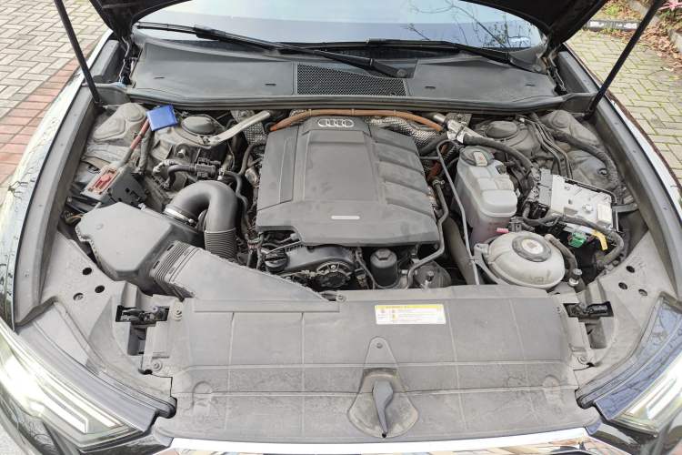 Used Audi A6L New Energy 2020 55 TFSI e quattro Engine Bay