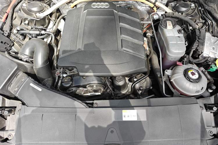 Used Audi A6L New Energy 2020 55 TFSI e quattro Engine Bay
