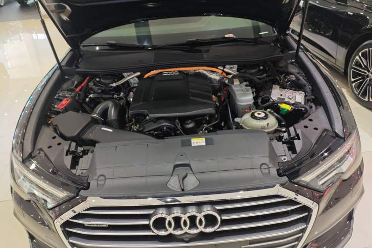 Used Audi A6L New Energy 2020 55 TFSI e quattro Engine Bay