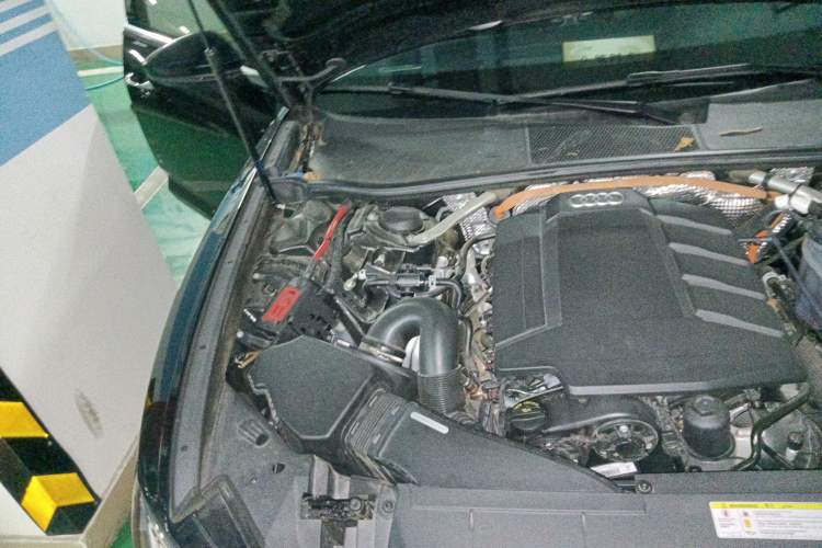 Used Audi A6L New Energy 2020 55 TFSI e quattro Engine Bay Right