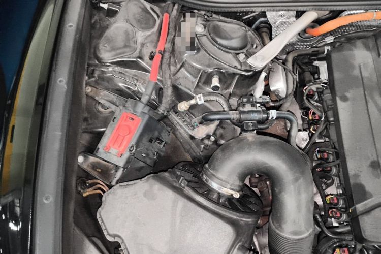 Used Audi A6L New Energy 2020 55 TFSI e quattro Engine Bay Right
