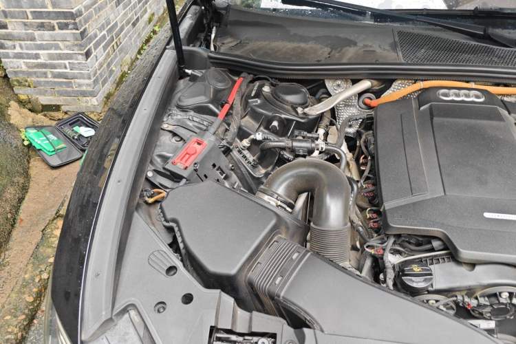 Used Audi A6L New Energy 2020 55 TFSI e quattro Engine Bay Right