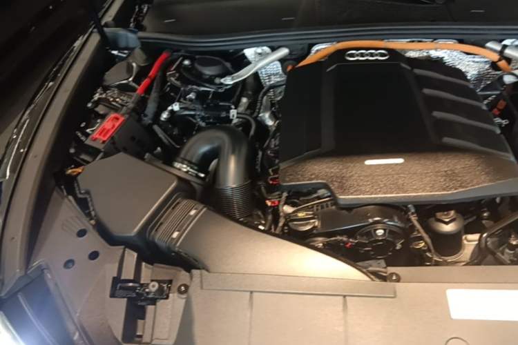 Used Audi A6L New Energy 2020 55 TFSI e quattro Engine Bay Right
