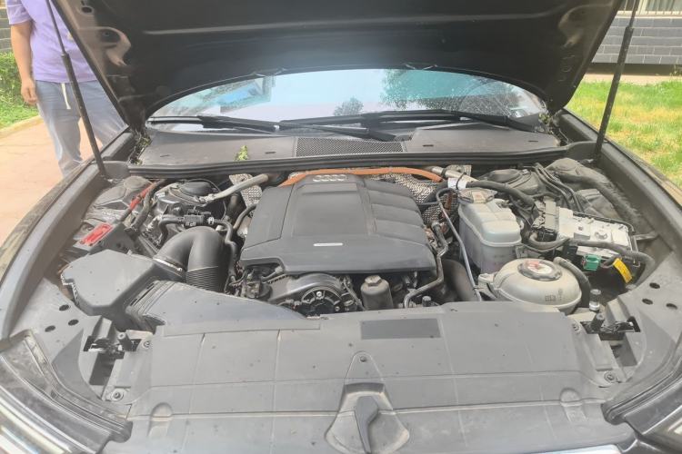 Used Audi A6L New Energy 2020 55 TFSI e quattro Engine Bay