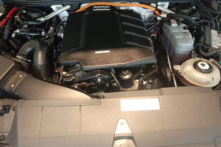 Used Audi A6L New Energy 2020 55 TFSI e quattro Engine Bay