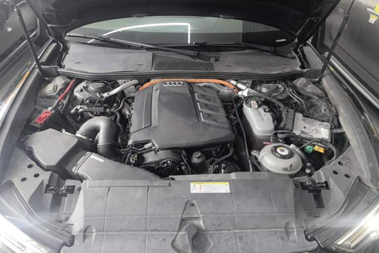 Used Audi A6L New Energy 2020 55 TFSI e quattro Engine Bay