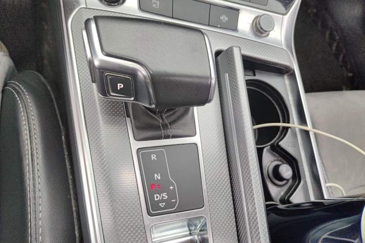 Used Audi A6L New Energy 2020 55 TFSI e quattro Gear Lever
