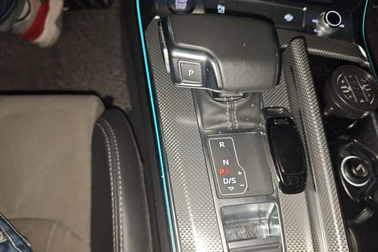 Used Audi A6L New Energy 2020 55 TFSI e quattro Gear Lever