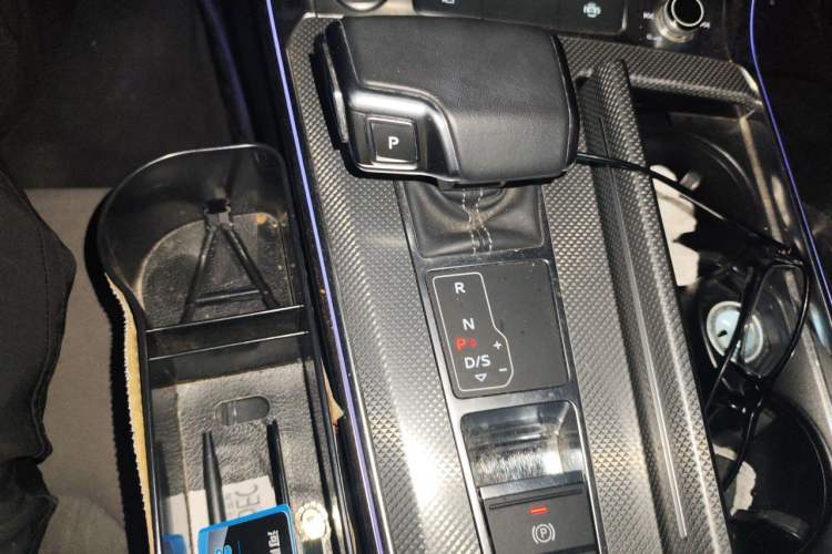 Used Audi A6L New Energy 2020 55 TFSI e quattro Gear Lever