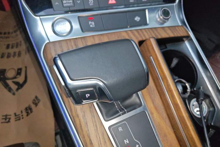 Used Audi A6L New Energy 2020 55 TFSI e quattro Gear Lever