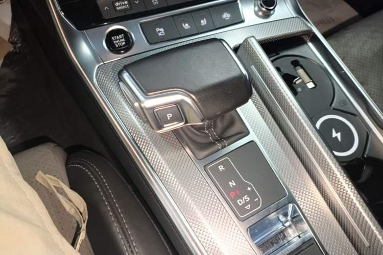 Used Audi A6L New Energy 2020 55 TFSI e quattro Gear Lever