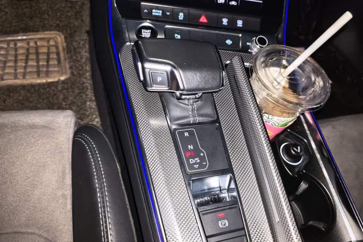 Used Audi A6L New Energy 2020 55 TFSI e quattro Gear Lever