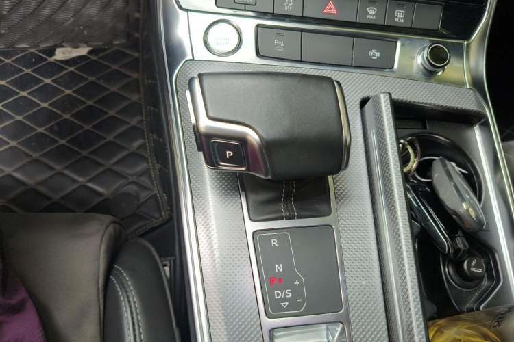 Used Audi A6L New Energy 2020 55 TFSI e quattro Gear Lever
