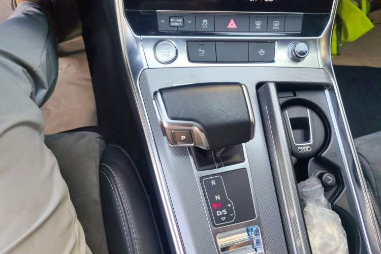 Used Audi A6L New Energy 2020 55 TFSI e quattro Gear Lever