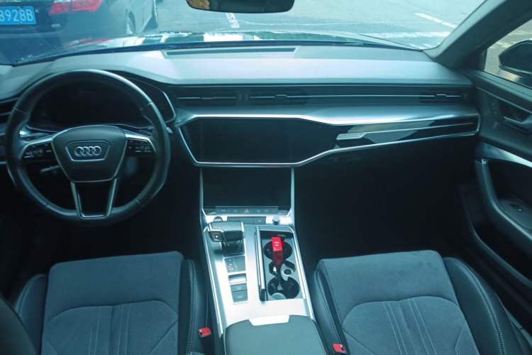 Used Audi A6L New Energy 2020 55 TFSI e quattro Headliner