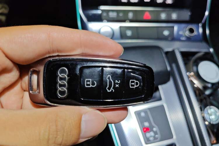 Used Audi A6L New Energy 2020 55 TFSI e quattro Interior 1
