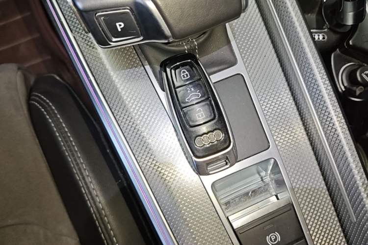 Used Audi A6L New Energy 2020 55 TFSI e quattro Interior 1