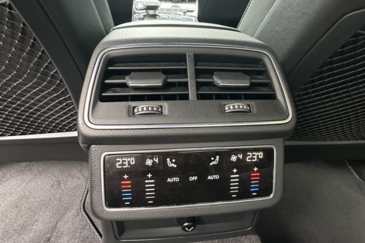 Used Audi A6L New Energy 2020 55 TFSI e quattro Interior 3