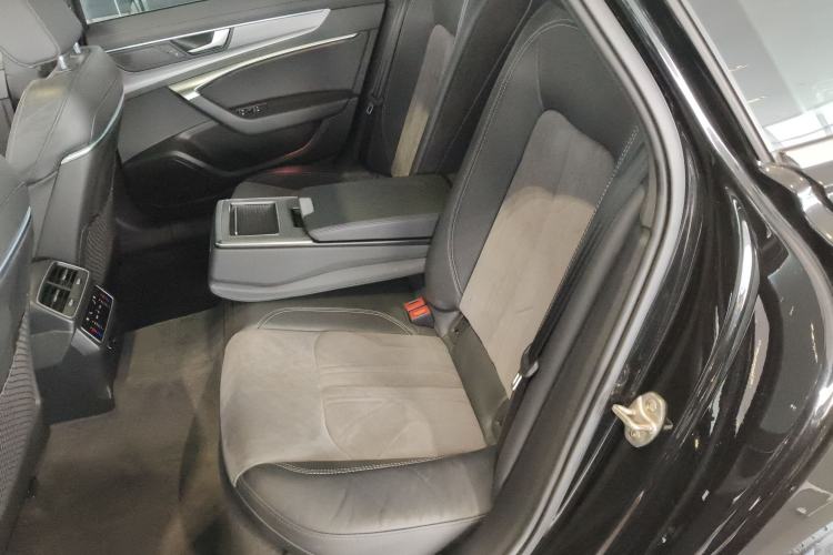 Used Audi A6L New Energy 2020 55 TFSI e quattro Interior 4