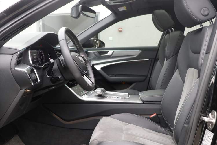 Used Audi A6L New Energy 2020 55 TFSI e quattro Interior 5