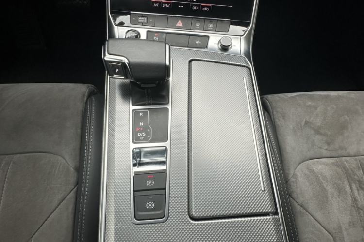 Used Audi A6L New Energy 2020 55 TFSI e quattro Interior 5