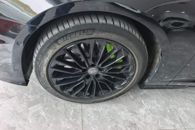 Used Audi A6L New Energy 2020 55 TFSI e quattro Left Front Wheel Hub