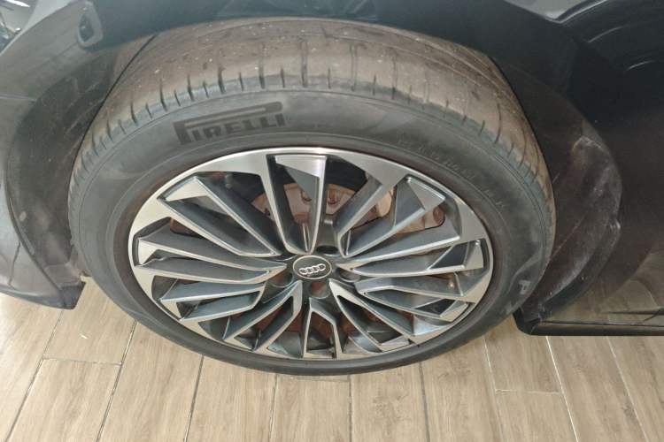 Used Audi A6L New Energy 2020 55 TFSI e quattro Left Front Wheel Hub