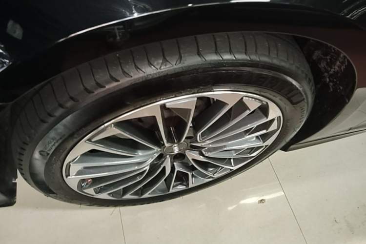 Used Audi A6L New Energy 2020 55 TFSI e quattro Left Front Wheel Hub