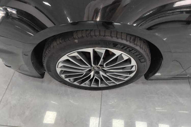 Used Audi A6L New Energy 2020 55 TFSI e quattro Left Front Wheel Hub