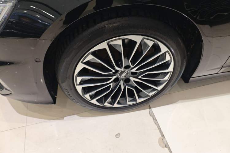Used Audi A6L New Energy 2020 55 TFSI e quattro Left Front Wheel Hub