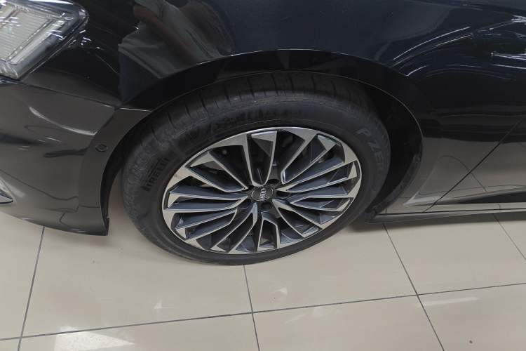 Used Audi A6L New Energy 2020 55 TFSI e quattro Left Front Wheel Hub