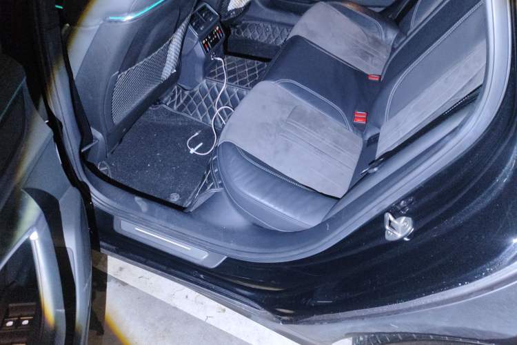 Used Audi A6L New Energy 2020 55 TFSI e quattro Left Rear Seat