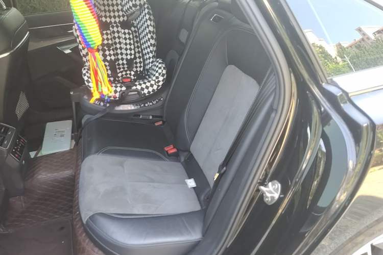 Used Audi A6L New Energy 2020 55 TFSI e quattro Left Rear Seat