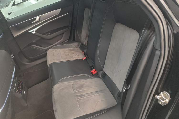 Used Audi A6L New Energy 2020 55 TFSI e quattro Left Rear Seat